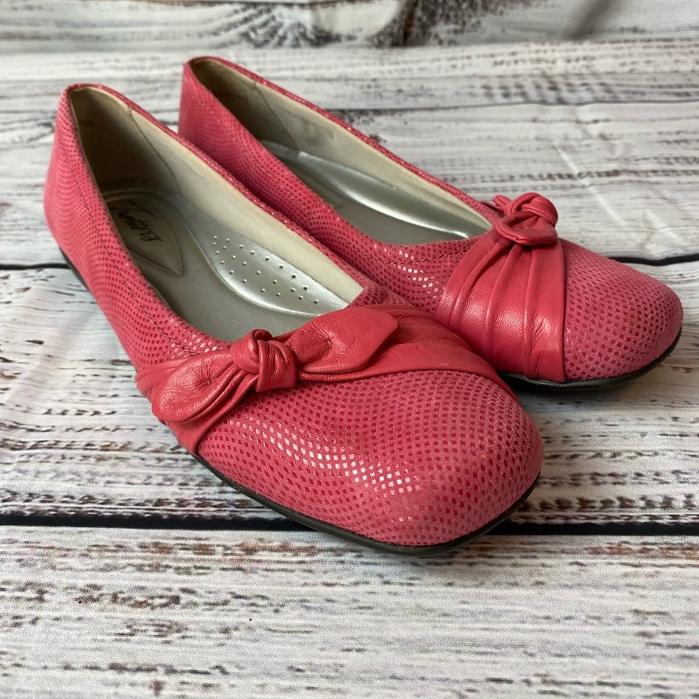 Trotters Shoes Women’s 8N Pink Suede Dress Flats